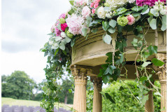 Botleys-Mansion-outdoor-wedding-Malin_0386